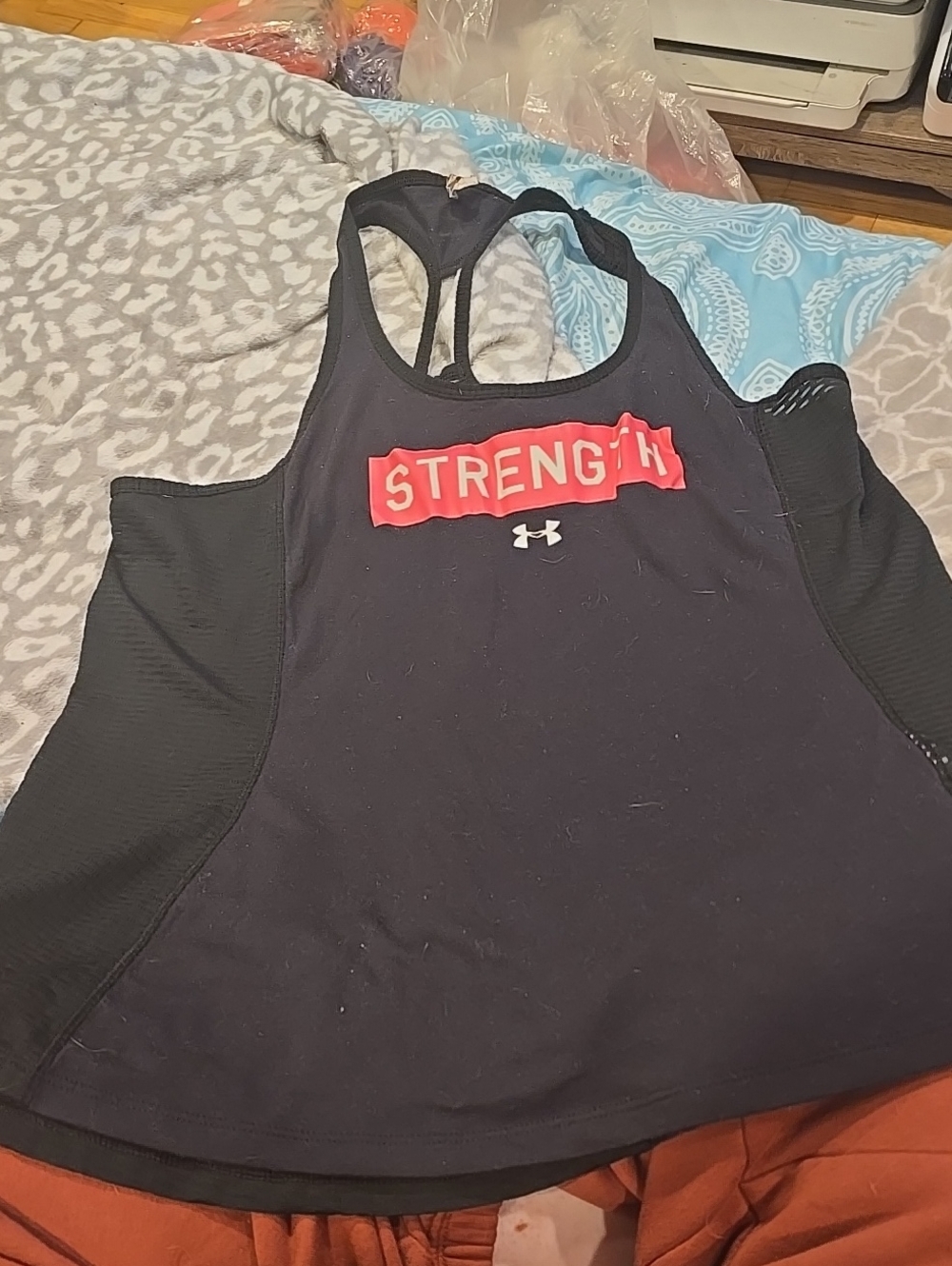 ❤️10/$30 Under Armour Black Tank with Pink STRENGTH Graphic